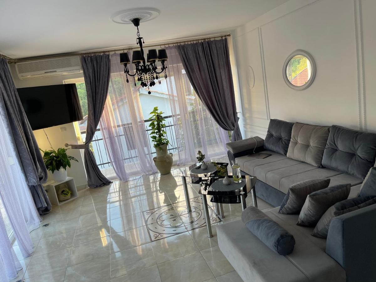 Apartmani Cirovic Luxury 赫尔采格诺维 外观 照片